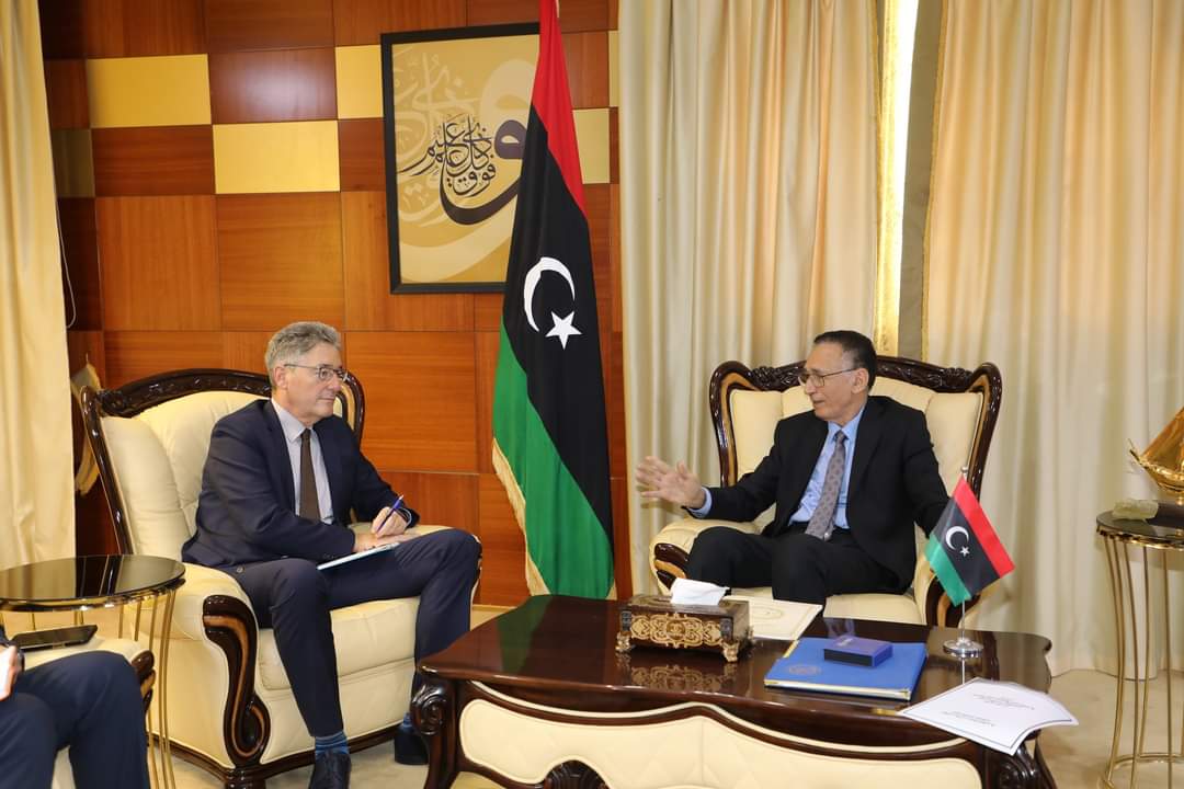 Der deutsche Botschafter und der Wirtschaftsminister diskutieren über die Stärkung der Wirtschaftspartnerschaft und die Sicherung des Erfolgs des Libysch-Deutschen Wirtschaftsforums