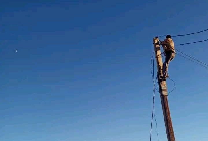 Powerful weather fluctuations cause damage to the electricity and communications networks in four villages south of Suluq