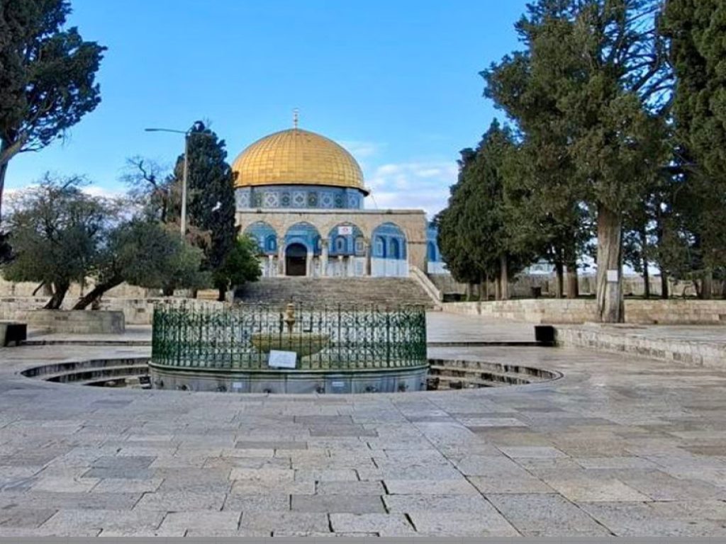 Zionist occupation forces continue closing Al-Aqsa Mosque in the occupied city of Jerusalem