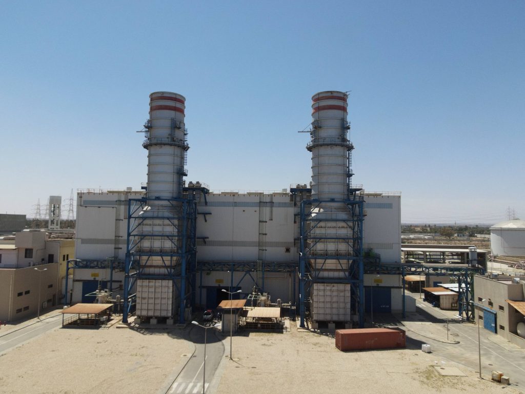 Electricity maintenance teams in all regions and cities are repairing emergency faults