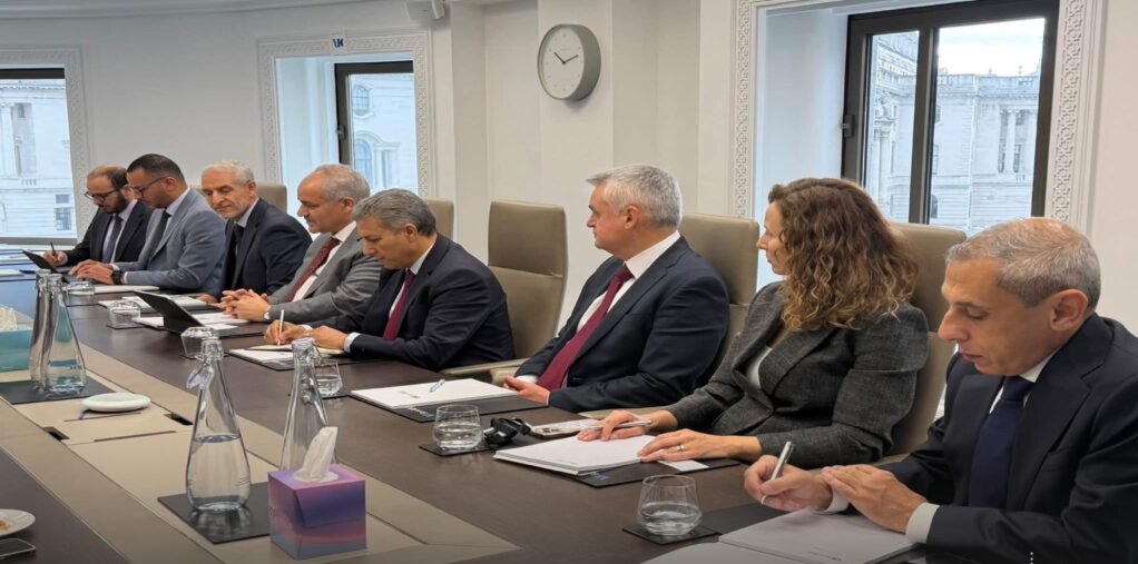 Central Bank Governor Holds Meetings in London with International Institutions and Banks to Promote Financial Inclusion and Banking Reform Central Bank Governor Holds Meetings in London with International Institutions and Banks to Promote Financial Inclusion and Banking Reform